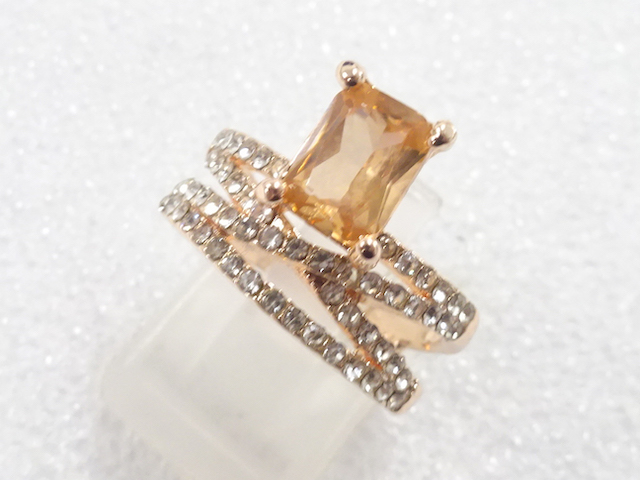 JAPANESE KIMONO / ANTIQUE COLORED STONE RING (SIZE 13)